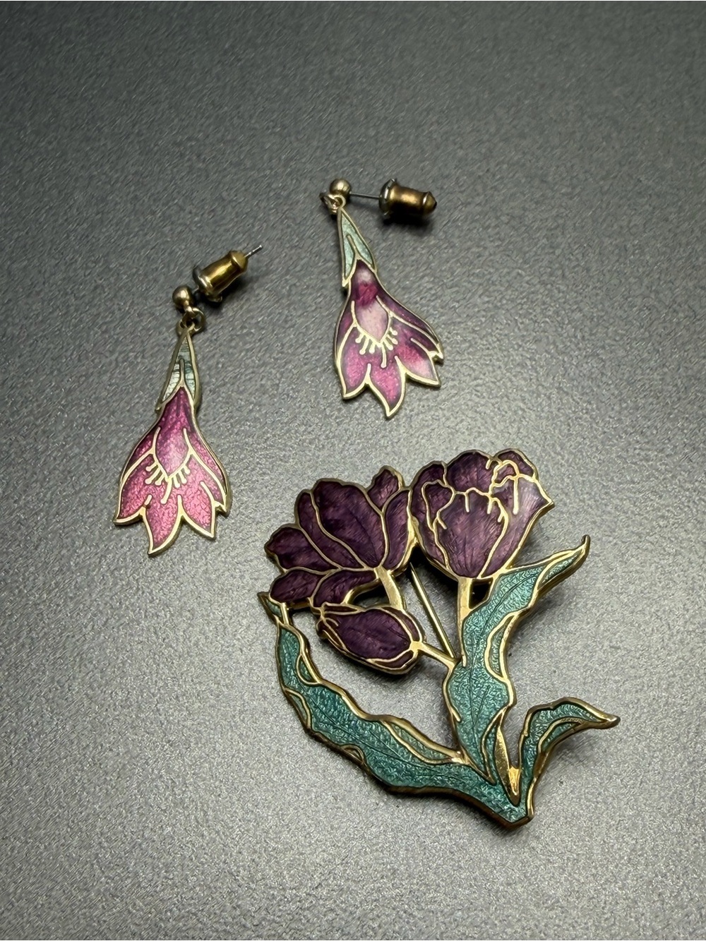 💕2/$20 Floral Cloisonné  Tulip Brooch and Drop Earrings Set - Purple and Pink